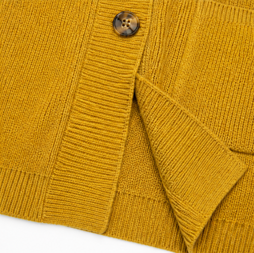 Coziva – Cardigan con cappuccio e bottoni