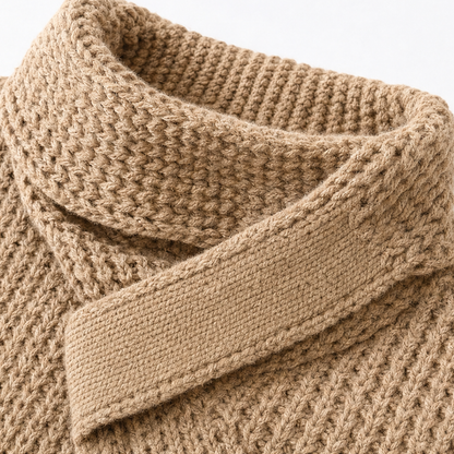 Snugella – Asymmetrischer Wasserfallpulli mit Seitenknöpfen