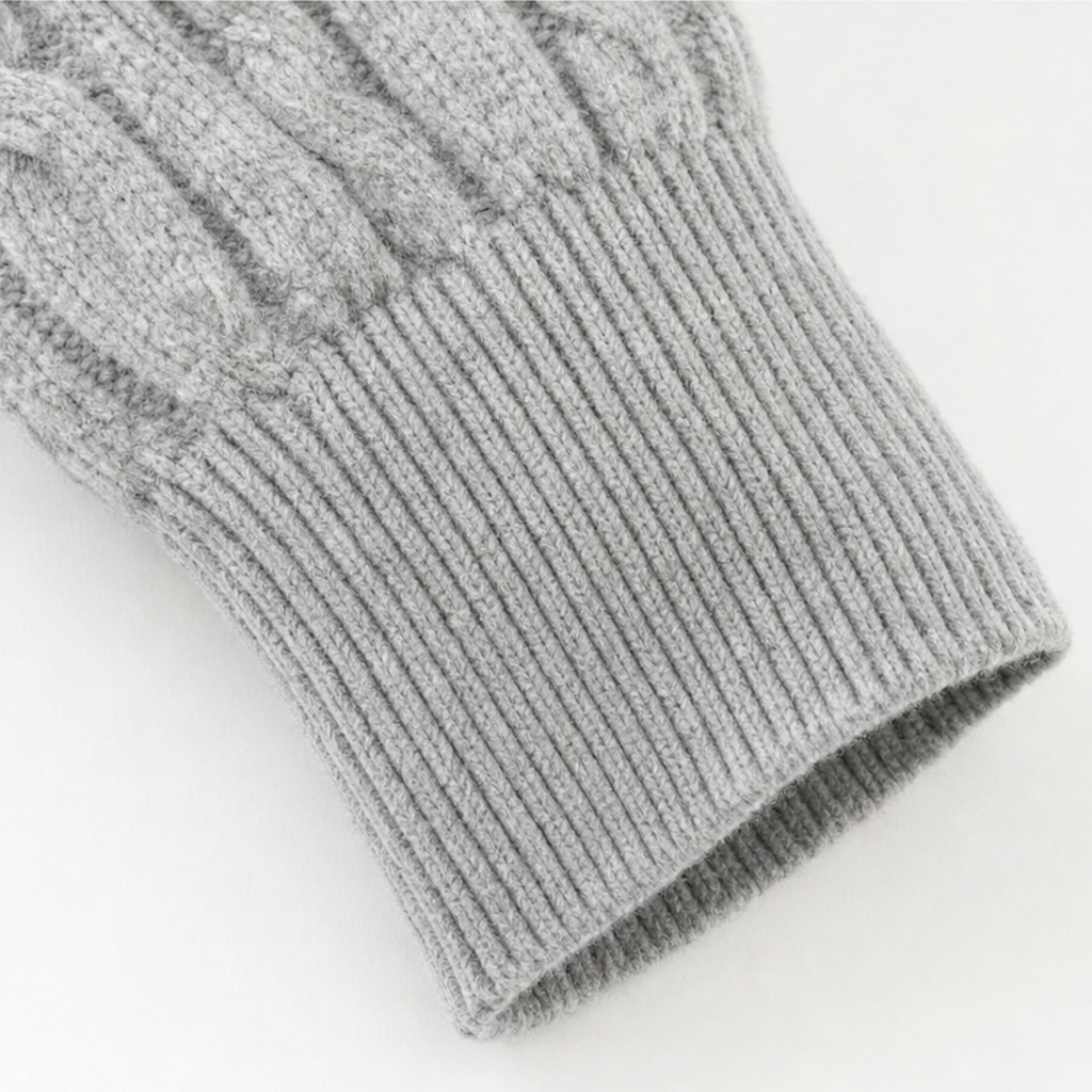 Cablette – Strikket cardigan med hætte og snoninger