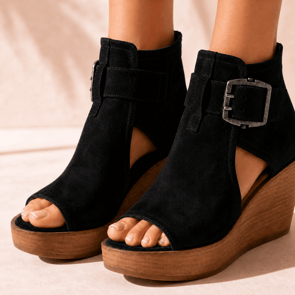 Elsera – Peep-Toe Platform Wedges with Buckle Detail Black / 5